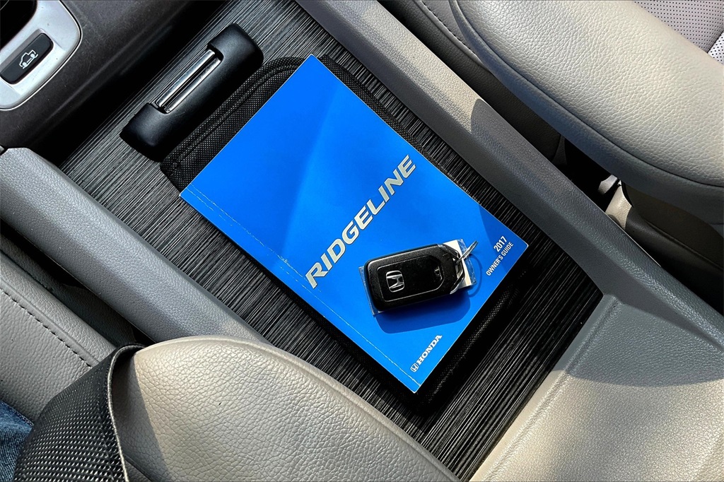 2017 Honda Ridgeline RTL-T - Photo 31
