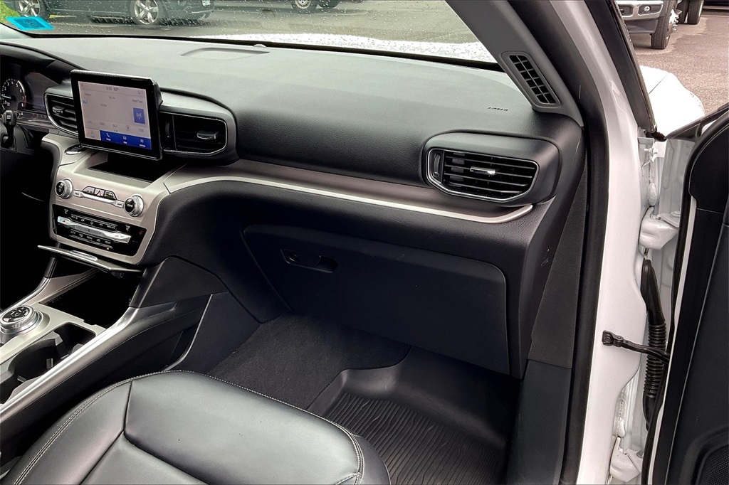 2021 Ford Explorer XLT - Photo 12