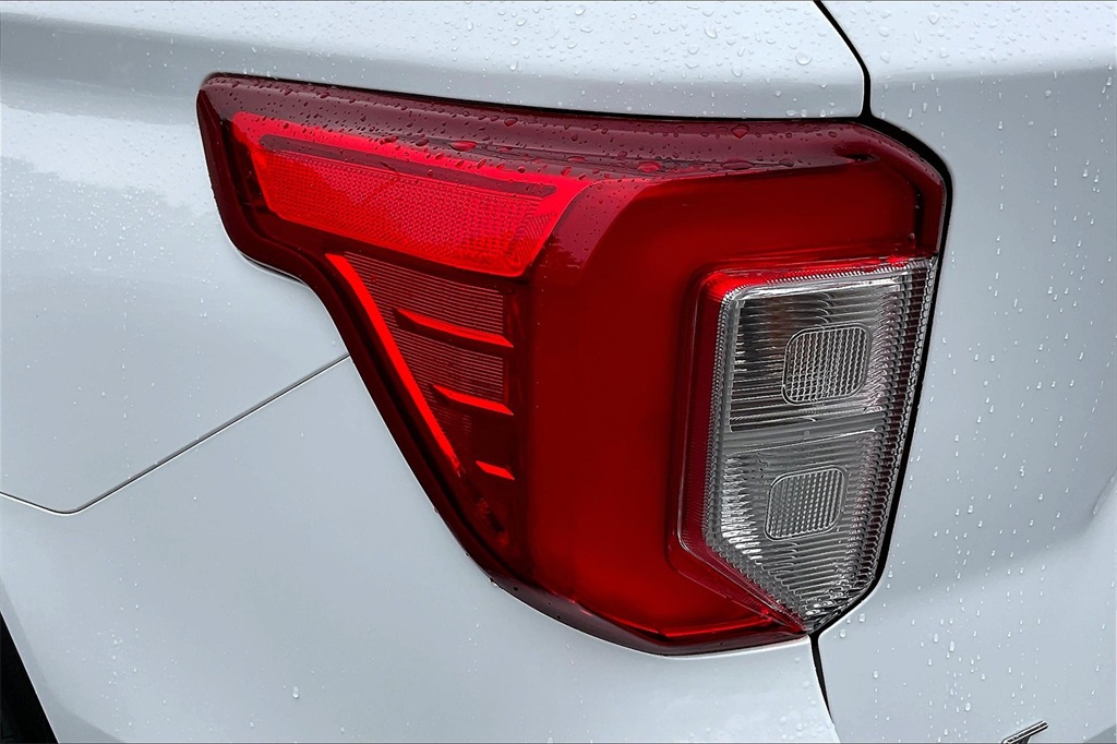 2021 Ford Explorer XLT - Photo 31