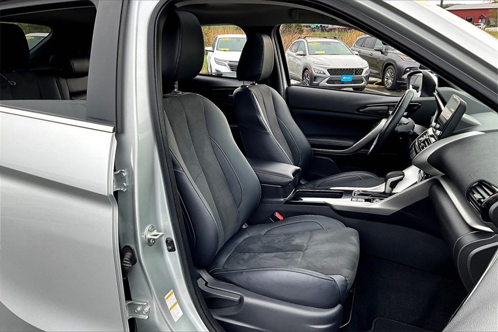 2022 Mitsubishi Eclipse Cross SEL - Photo 11
