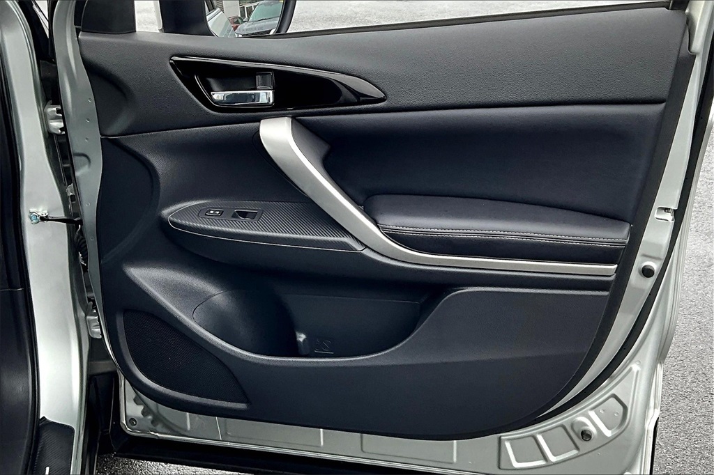 2022 Mitsubishi Eclipse Cross SEL - Photo 12