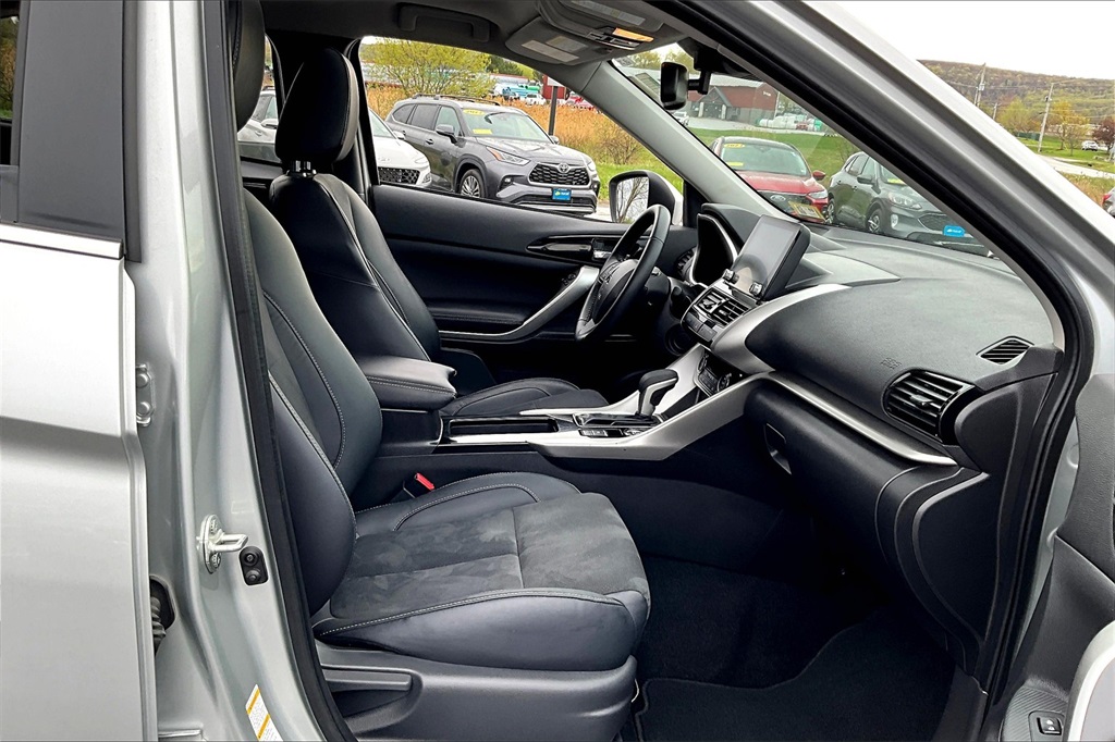 2022 Mitsubishi Eclipse Cross SEL - Photo 14