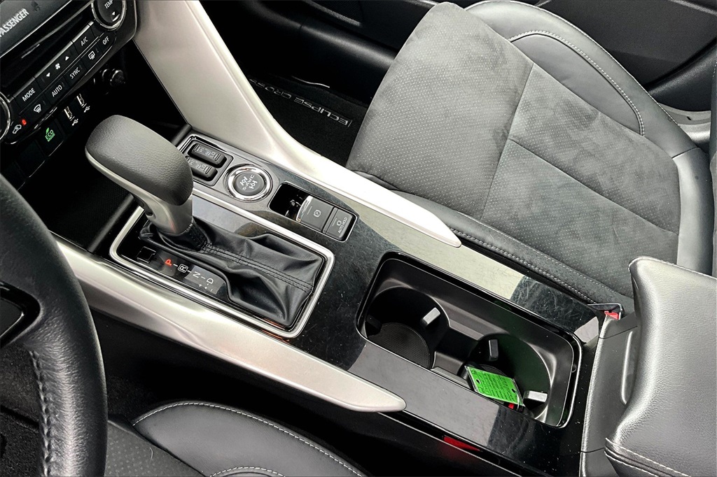2022 Mitsubishi Eclipse Cross SEL - Photo 20