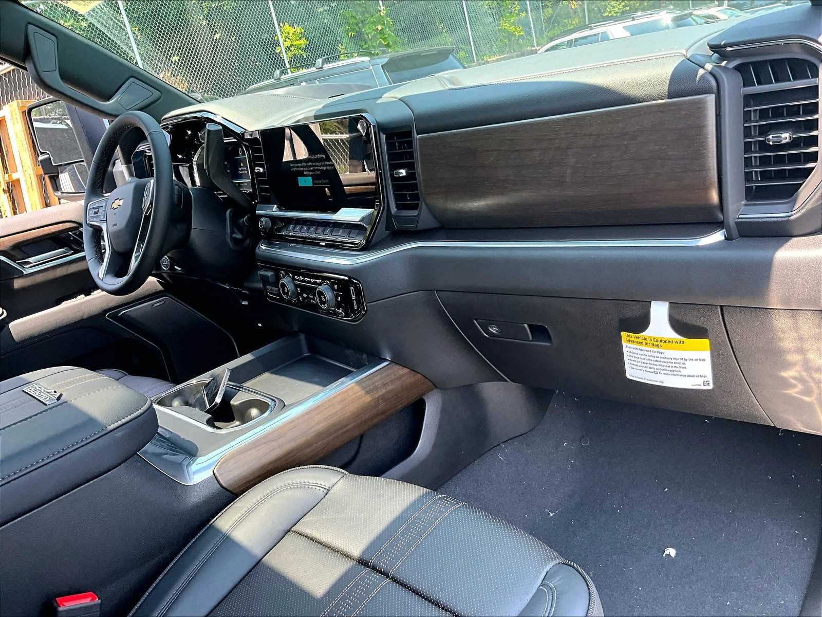 2025 Chevrolet Silverado 2500HD High Country photo 11