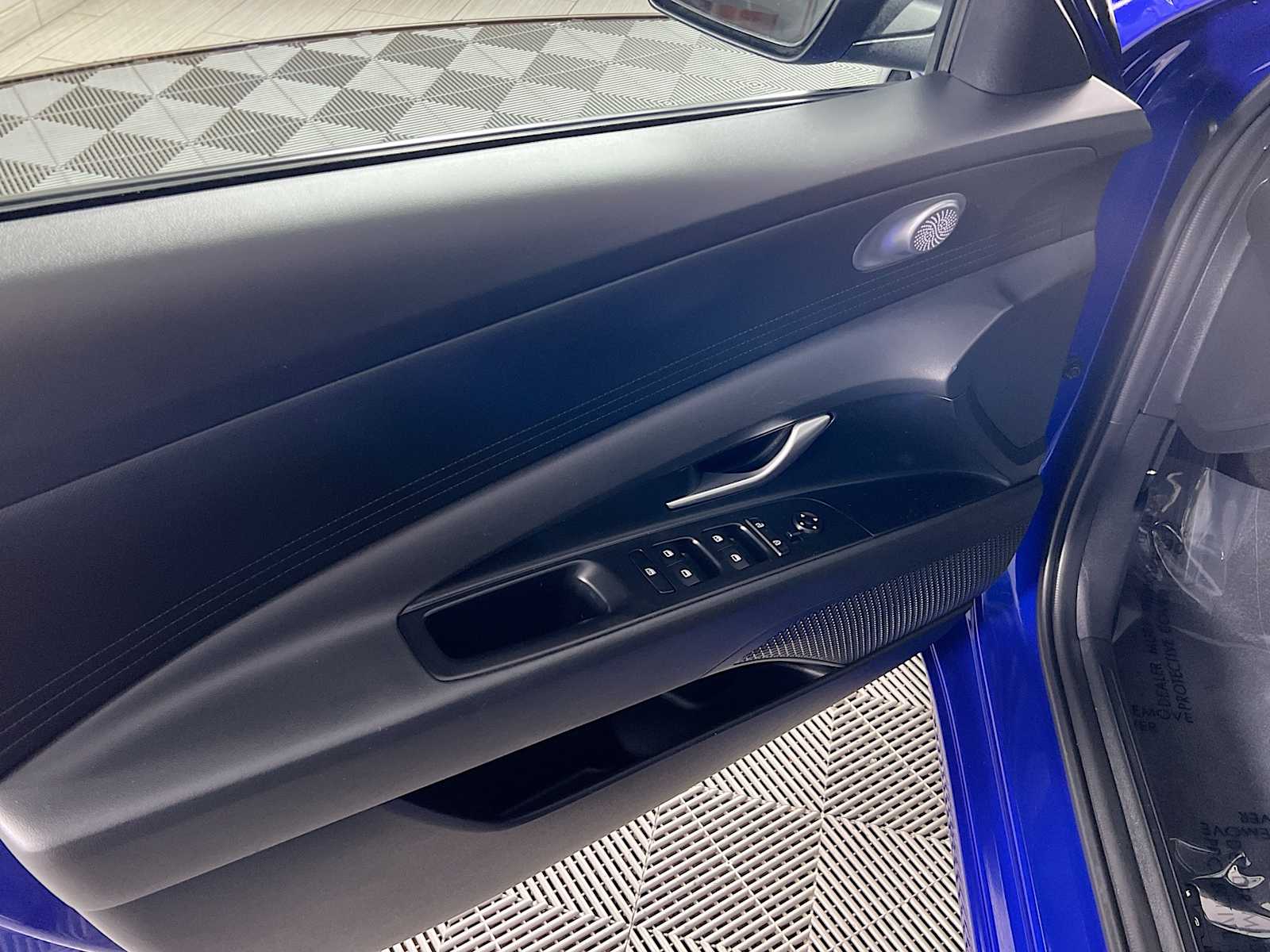 2024 Hyundai Elantra SEL - Photo 18