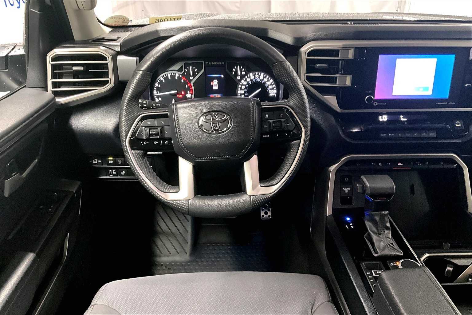 2024 Toyota Tundra SR5 - Photo 17