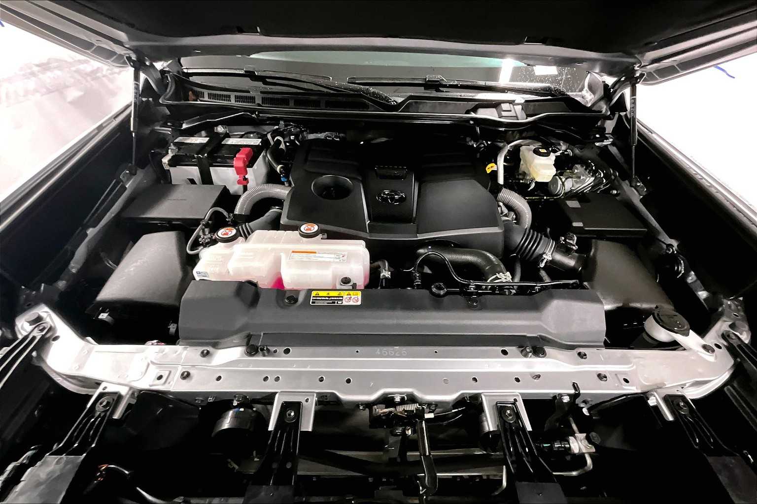 2024 Toyota Tundra SR5 - Photo 29