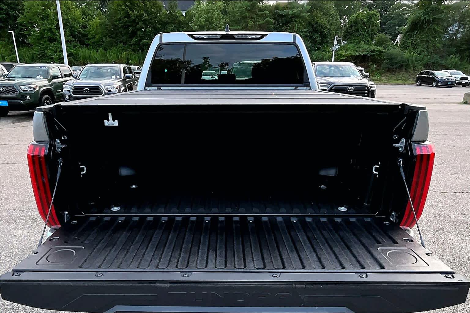 2024 Toyota Tundra SR5 - Photo 10