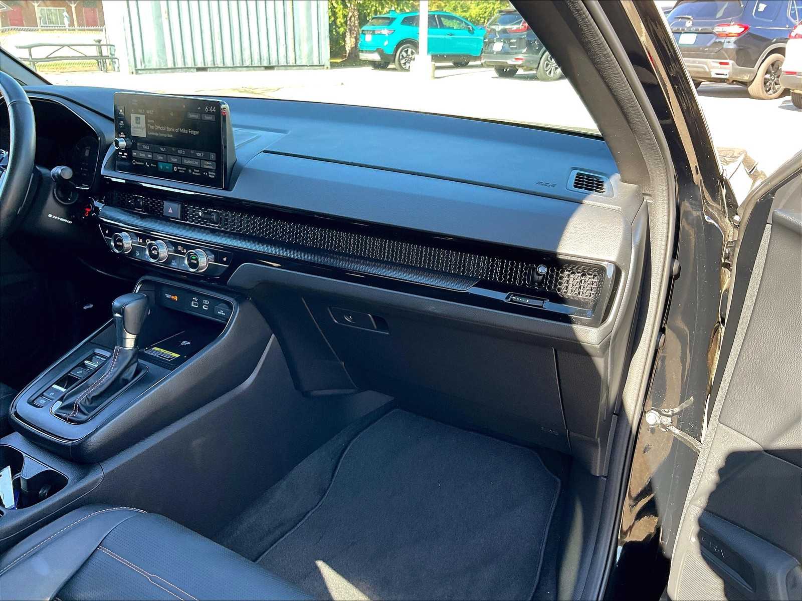 2023 Honda CR-V Hybrid Sport Touring - Photo 13