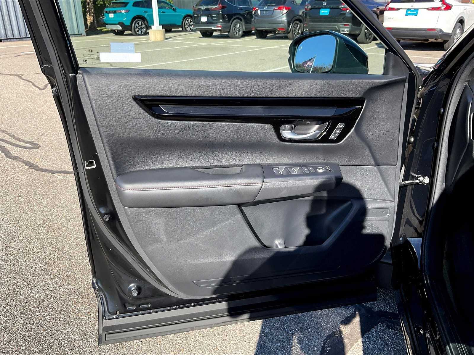 2023 Honda CR-V Hybrid Sport Touring - Photo 9