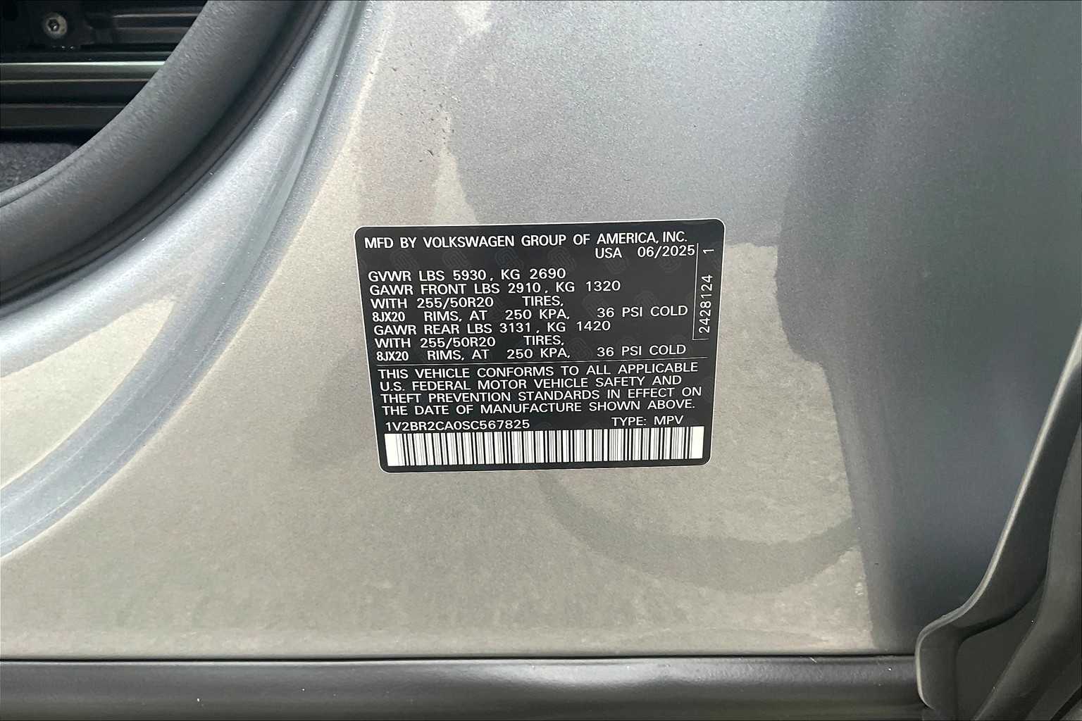2025 Volkswagen Atlas 2.0T SEL - Photo 18