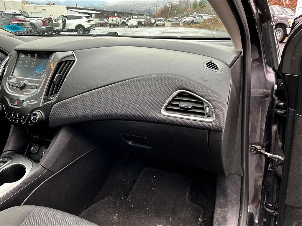2016 Chevrolet Cruze LT - Photo 13