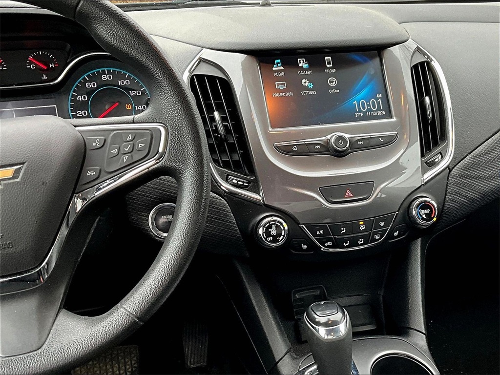 2016 Chevrolet Cruze LT - Photo 18