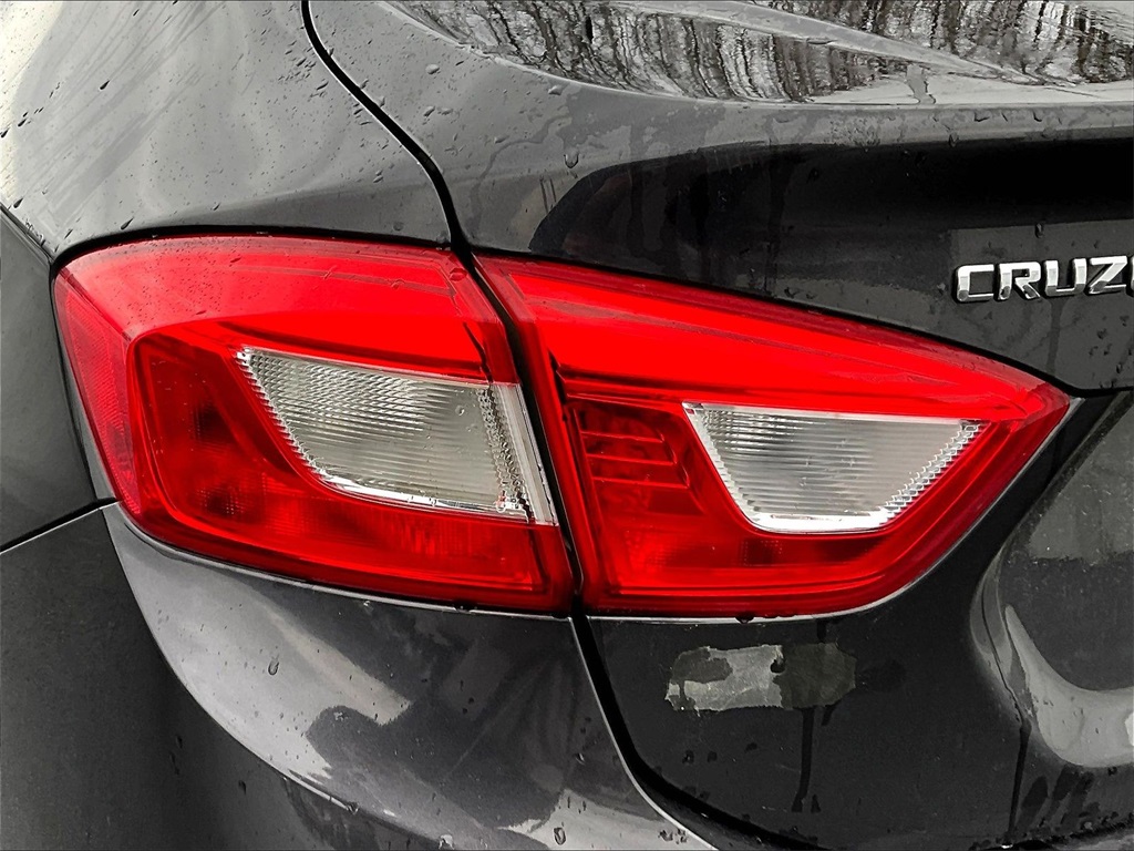 2016 Chevrolet Cruze LT - Photo 31