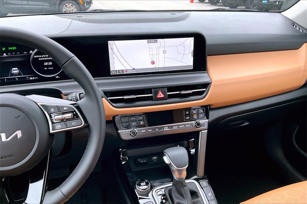 2025 Kia Seltos EX - Photo 13