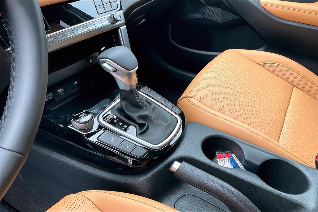 2025 Kia Seltos EX - Photo 14