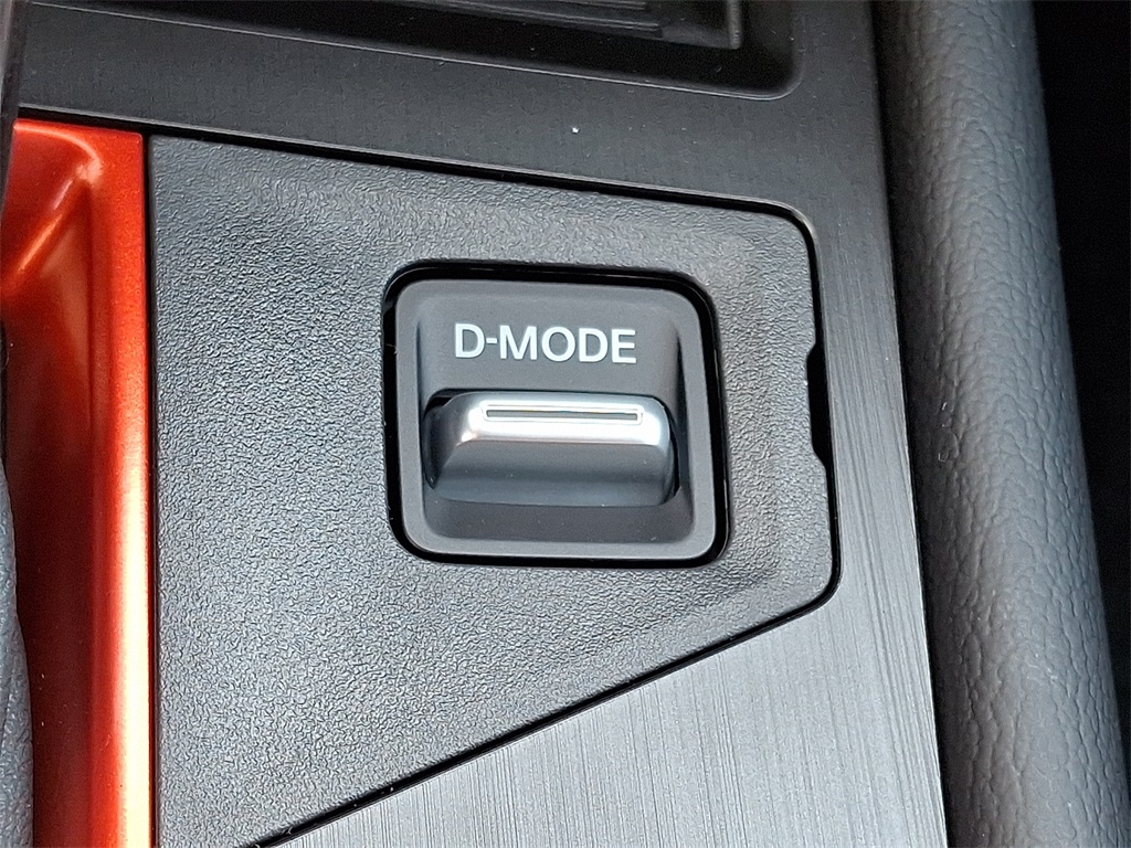 2025 Nissan Kicks SR - Photo 16