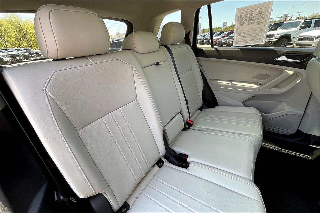2024 Volkswagen Tiguan 2.0T SE - Photo 15