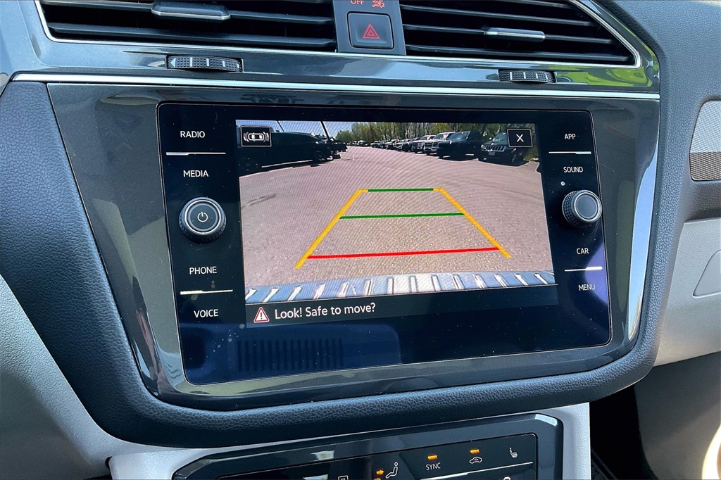 2024 Volkswagen Tiguan 2.0T SE - Photo 18