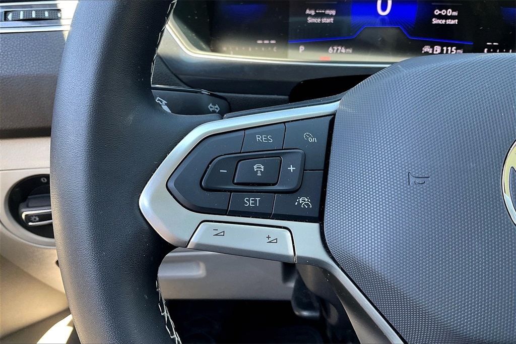 2024 Volkswagen Tiguan 2.0T SE - Photo 22