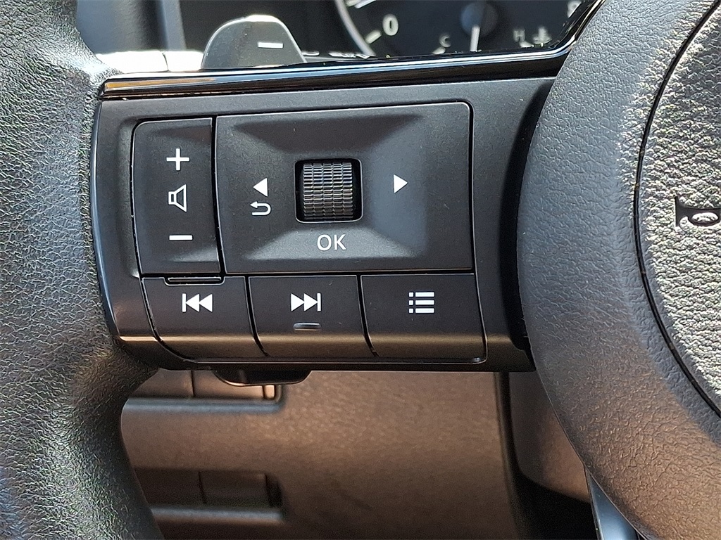 2023 Nissan Rogue SV - Photo 20