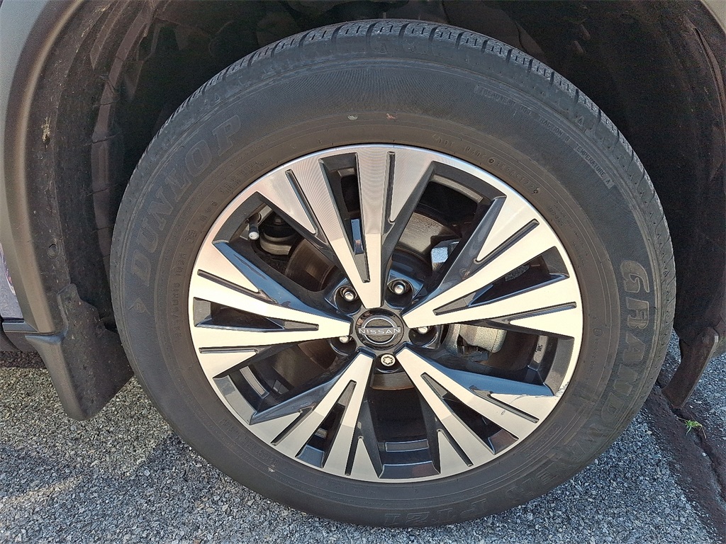 2023 Nissan Rogue SV - Photo 7