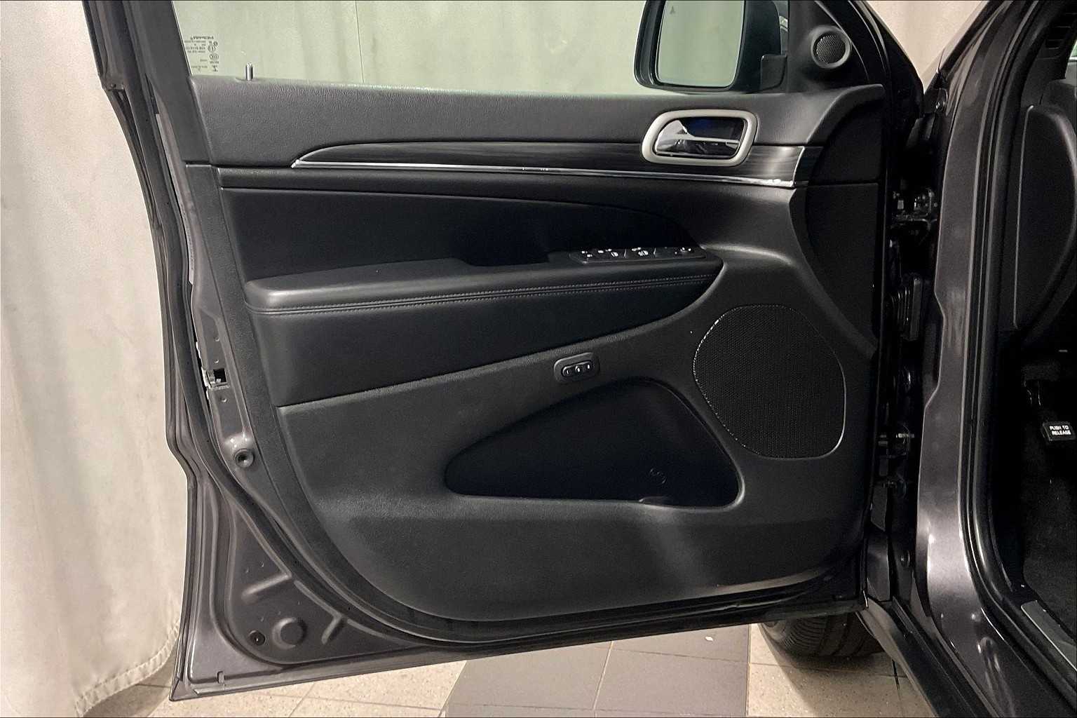 2020 Jeep Grand Cherokee Limited - Photo 9