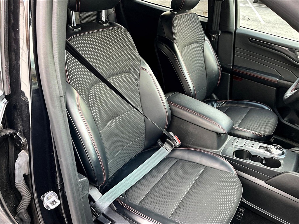 2024 Ford Escape ST-Line - Photo 11