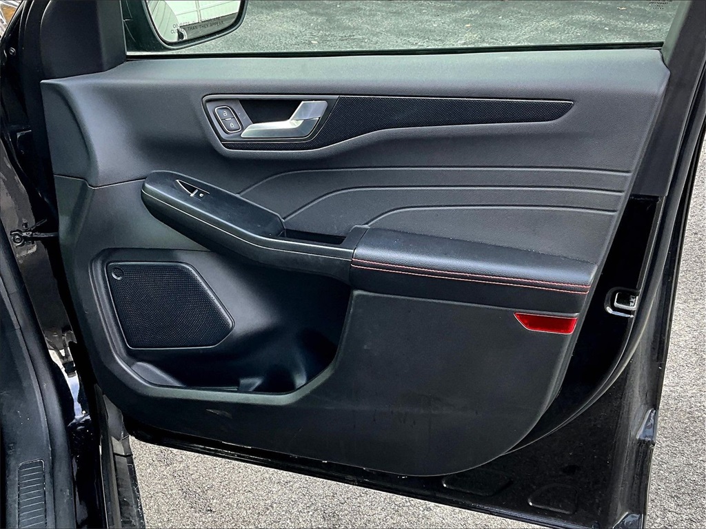 2024 Ford Escape ST-Line - Photo 12
