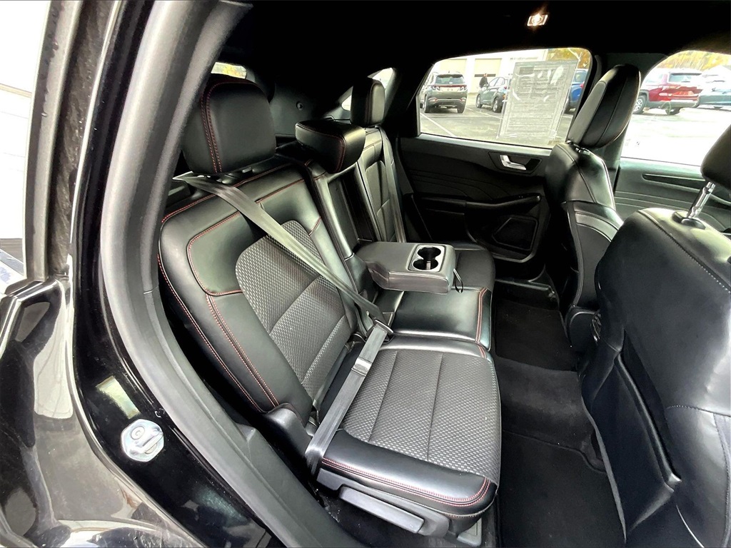 2024 Ford Escape ST-Line - Photo 16