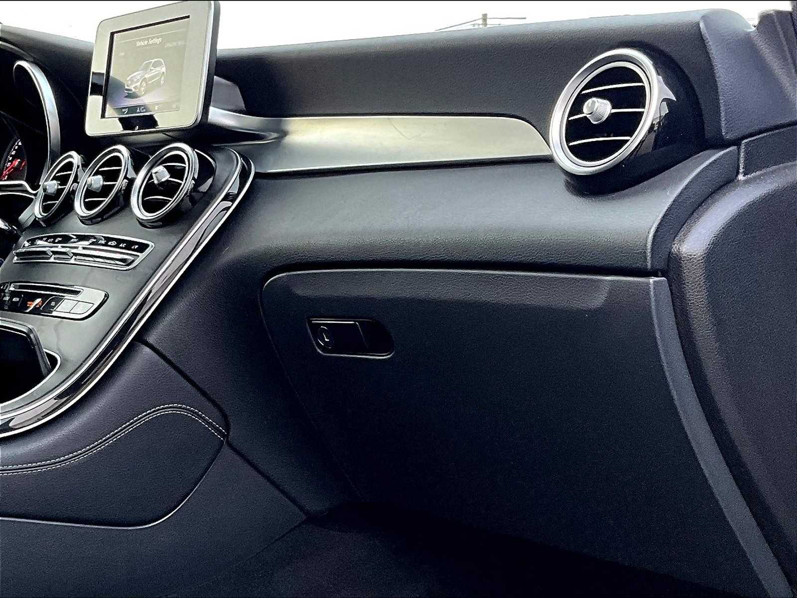 2018 Mercedes-Benz GLC GLC 300 - Photo 14