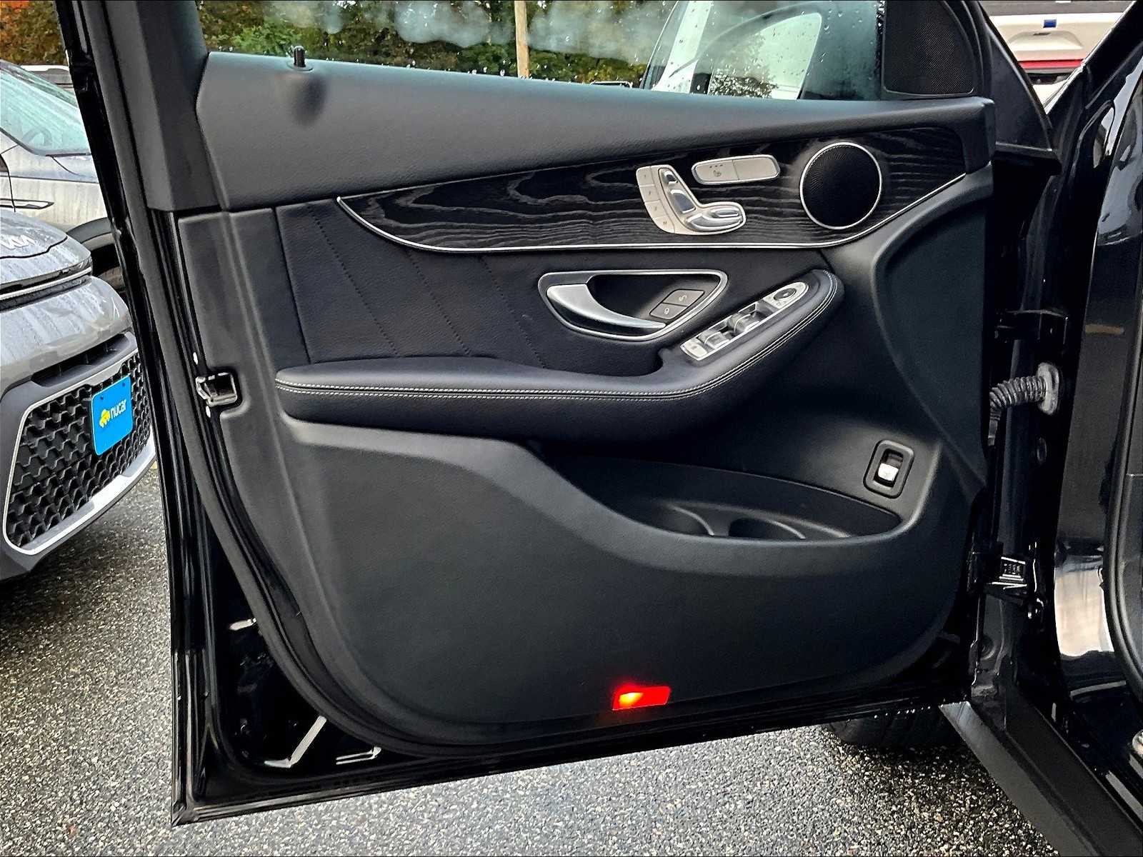 2018 Mercedes-Benz GLC GLC 300 - Photo 9