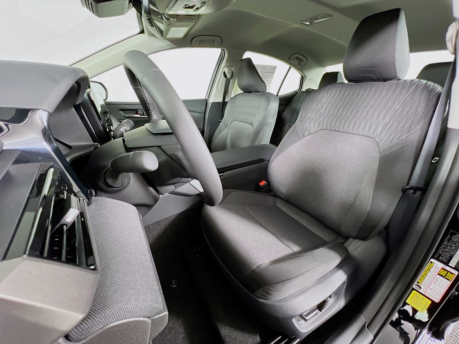 2026 Toyota Camry LE - Photo 12