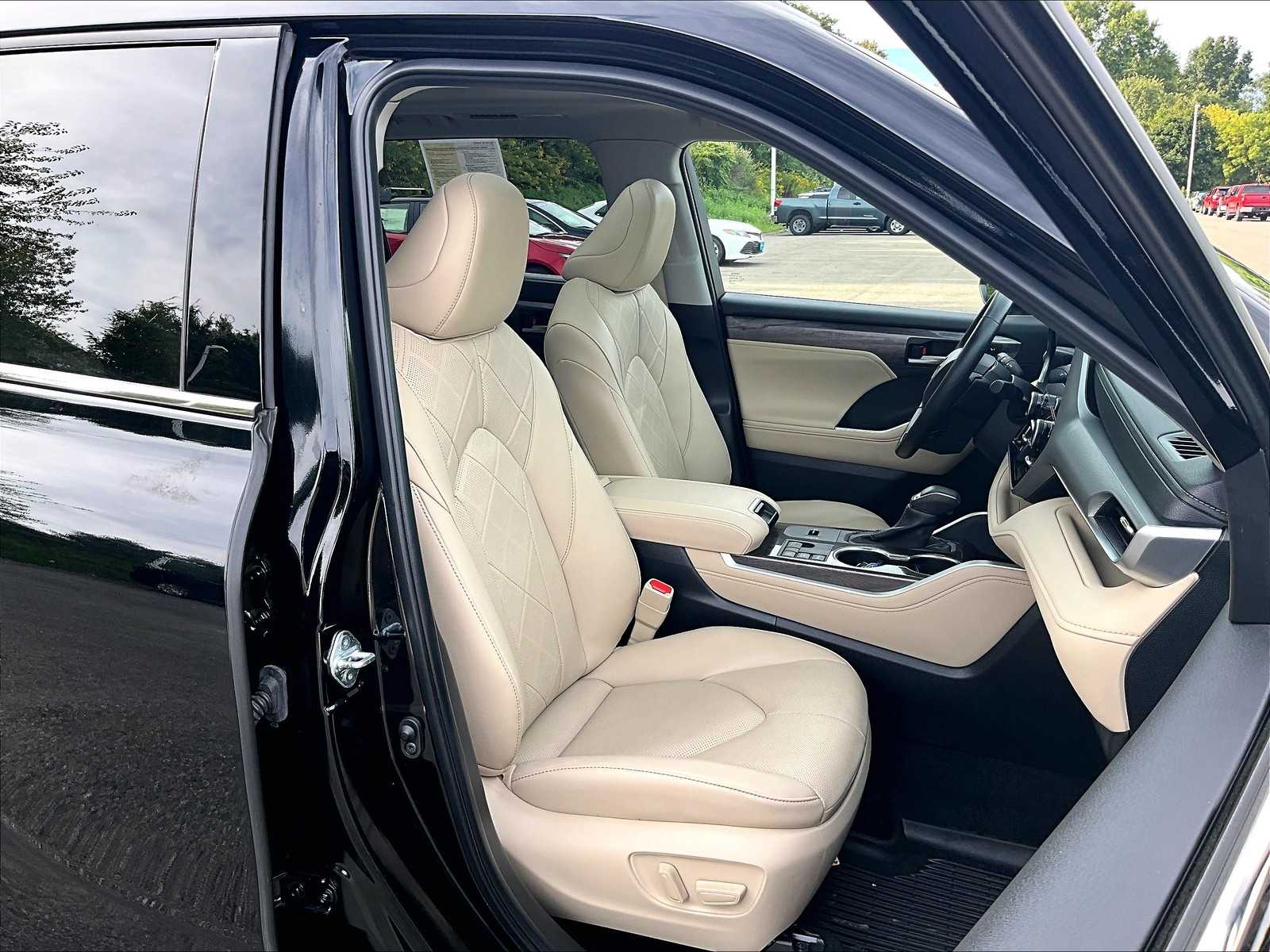 2024 Toyota Highlander Hybrid Platinum - Photo 11