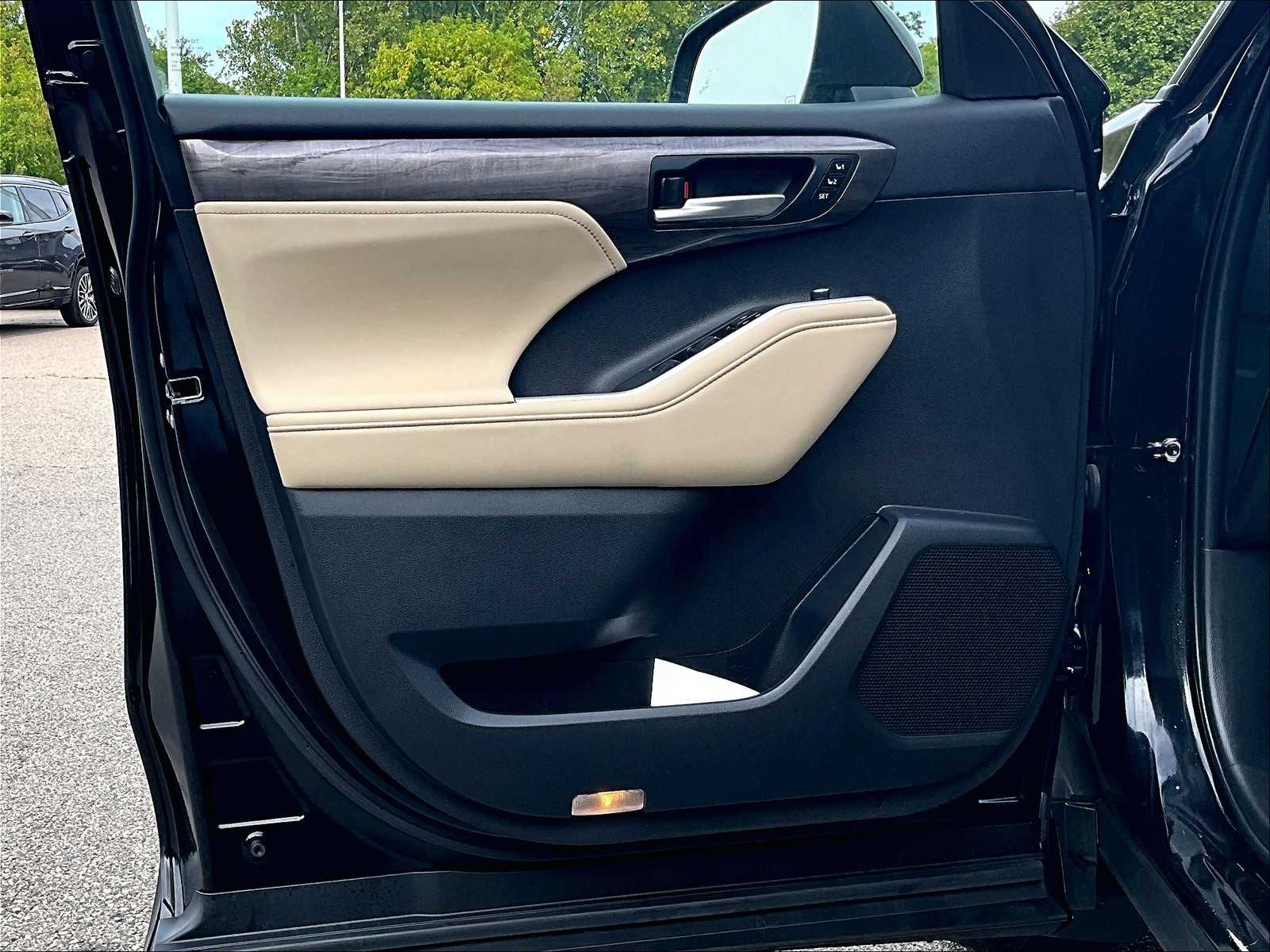 2024 Toyota Highlander Hybrid Platinum - Photo 9