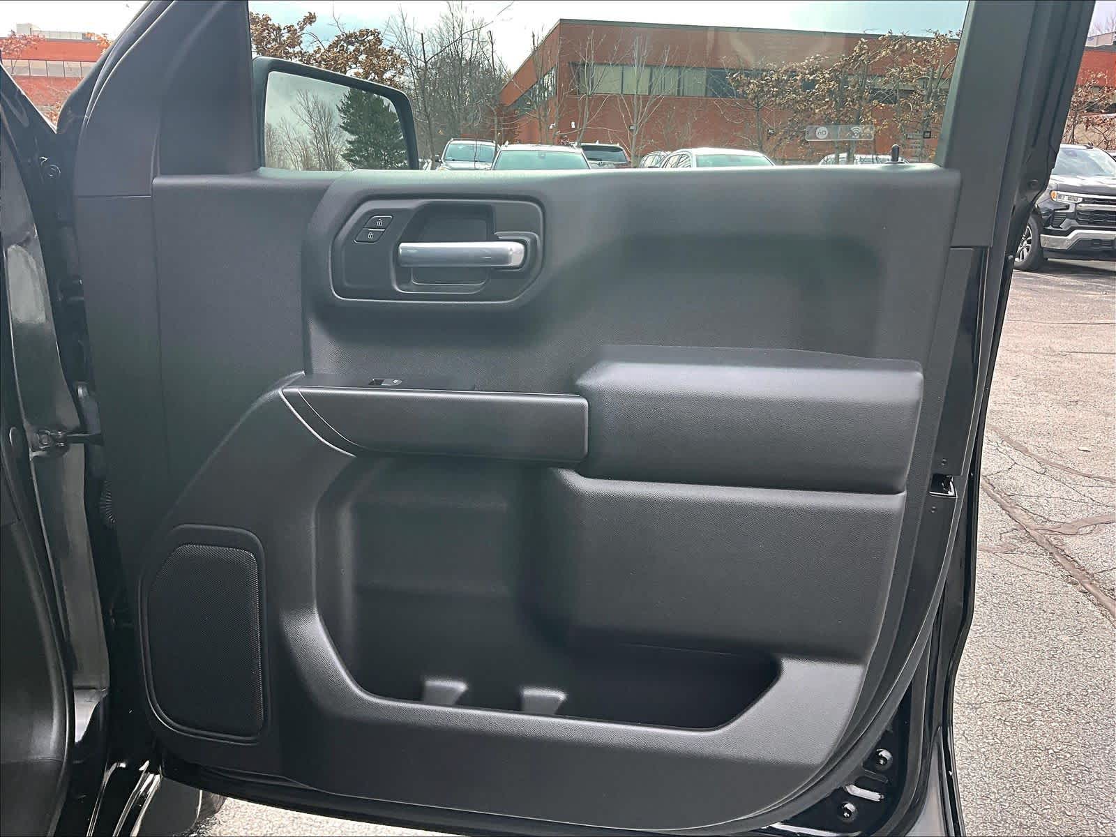 2022 Chevrolet Silverado 1500 Custom - Photo 12