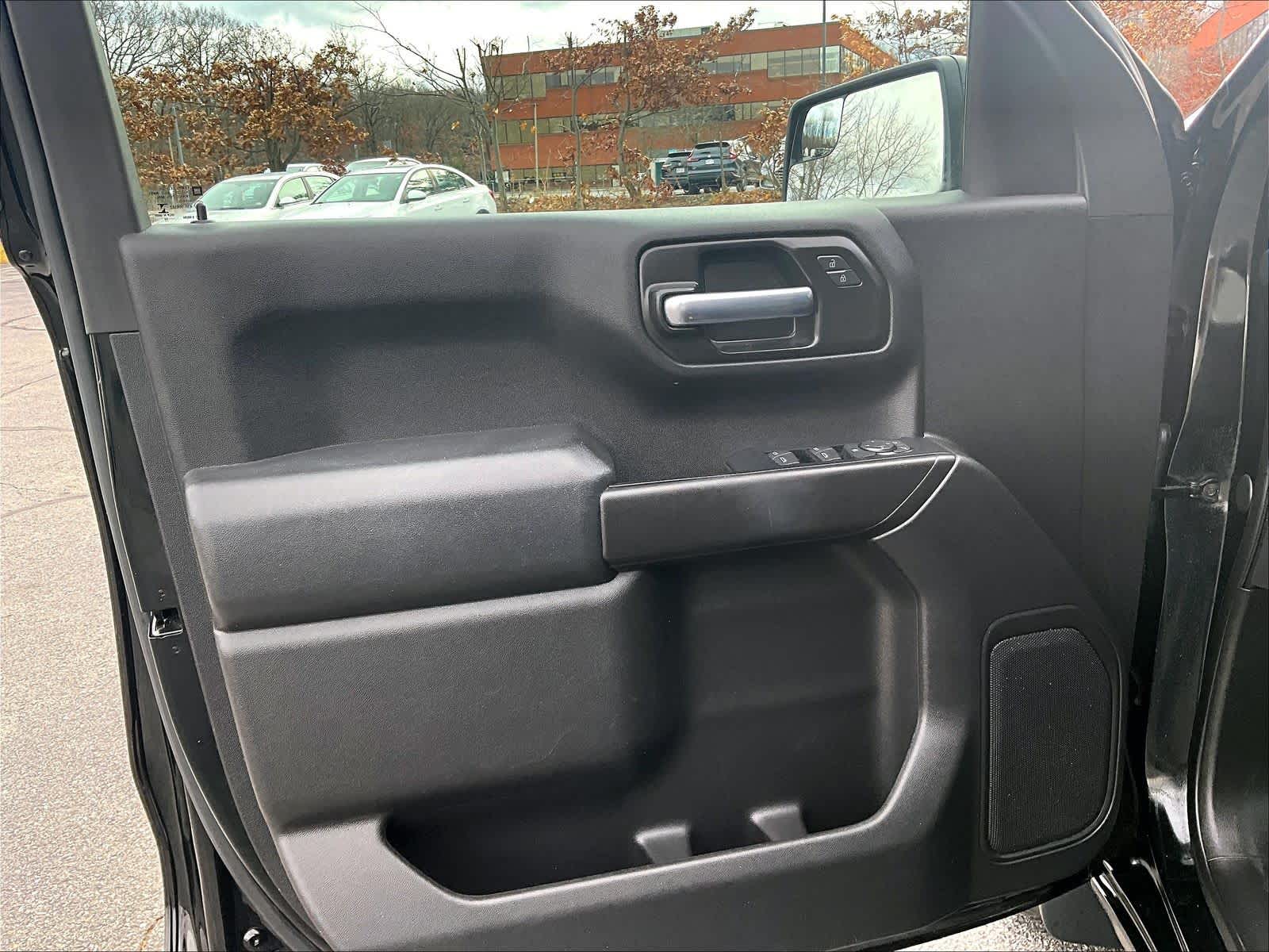 2022 Chevrolet Silverado 1500 Custom - Photo 9