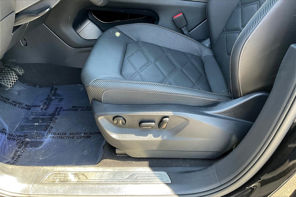 2024 Volkswagen Atlas Cross Sport 2.0T SE w/Technology - Photo 32