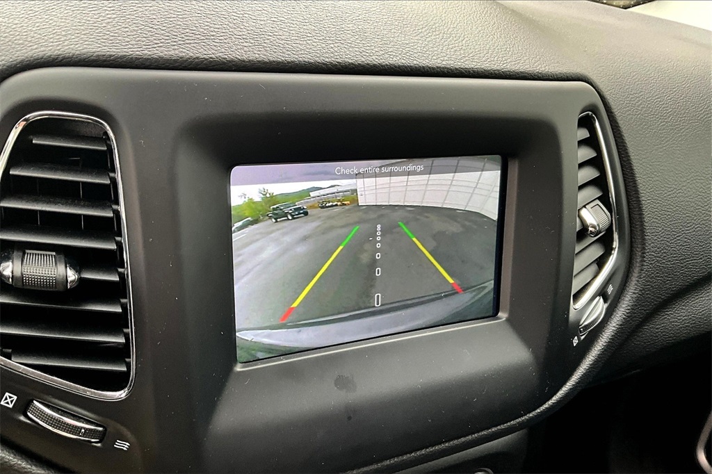2018 Jeep Compass Latitude - Photo 19