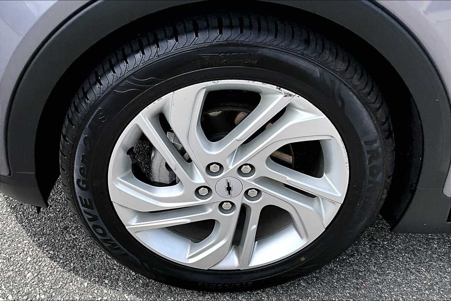 2023 Chevrolet Bolt EV 1LT - Photo 7