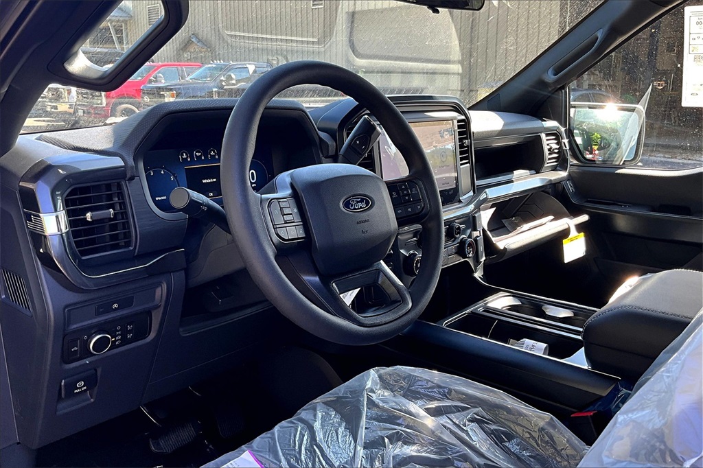 2025 Ford F-150 STX - Photo 7