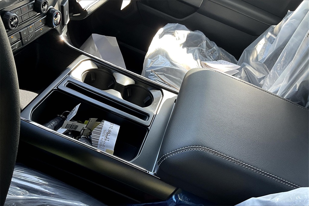 2025 Ford F-150 STX - Photo 9
