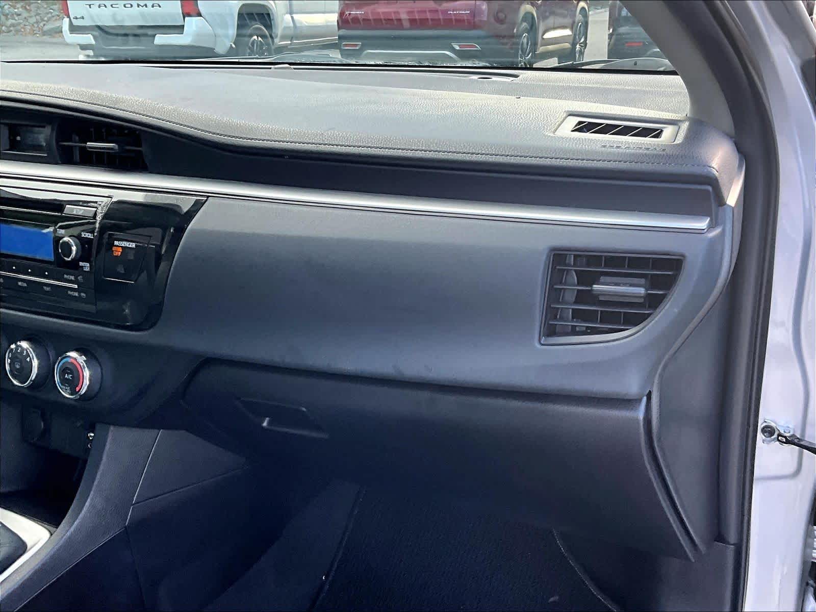 2014 Toyota Corolla L - Photo 13