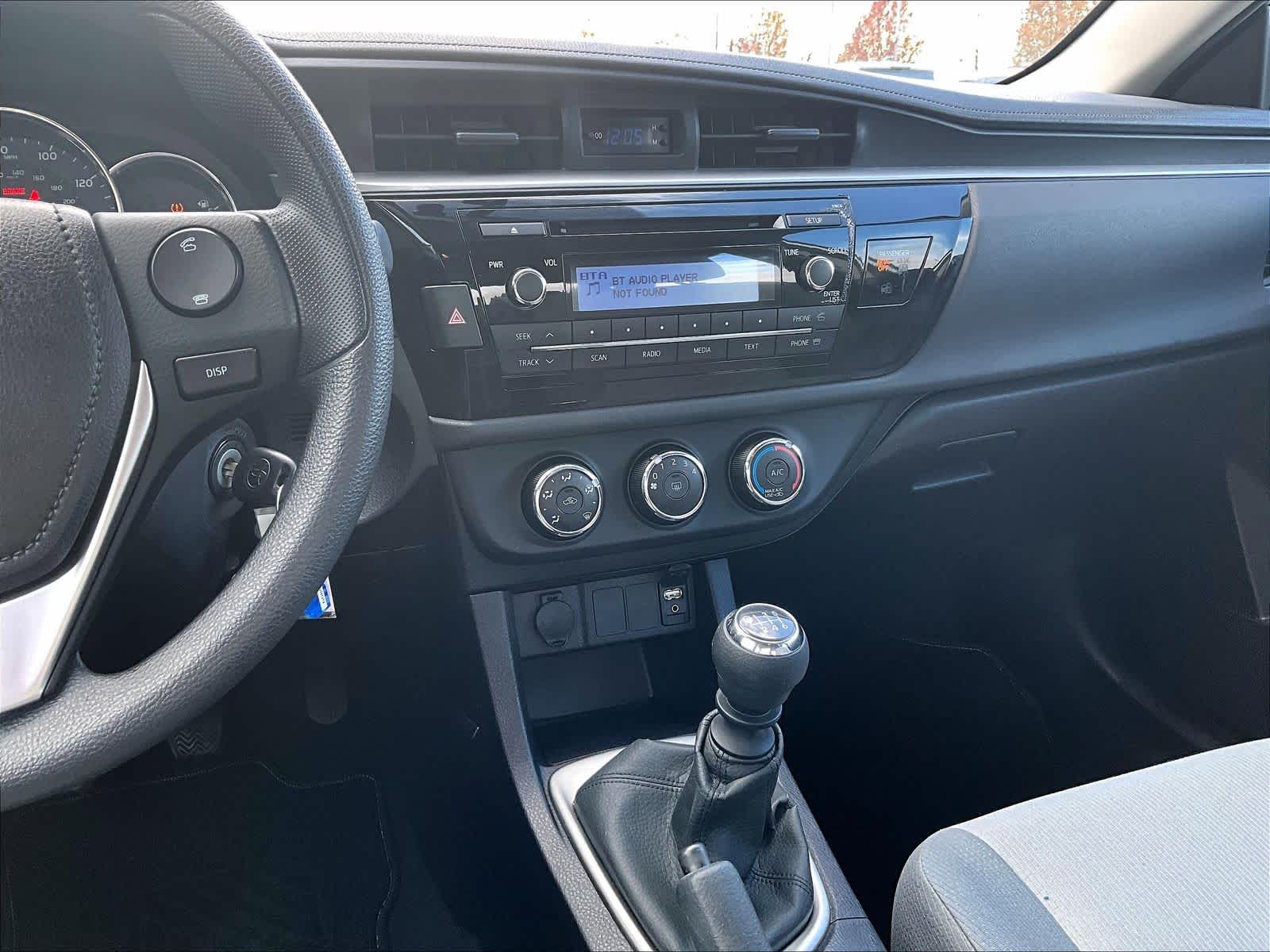 2014 Toyota Corolla L - Photo 18