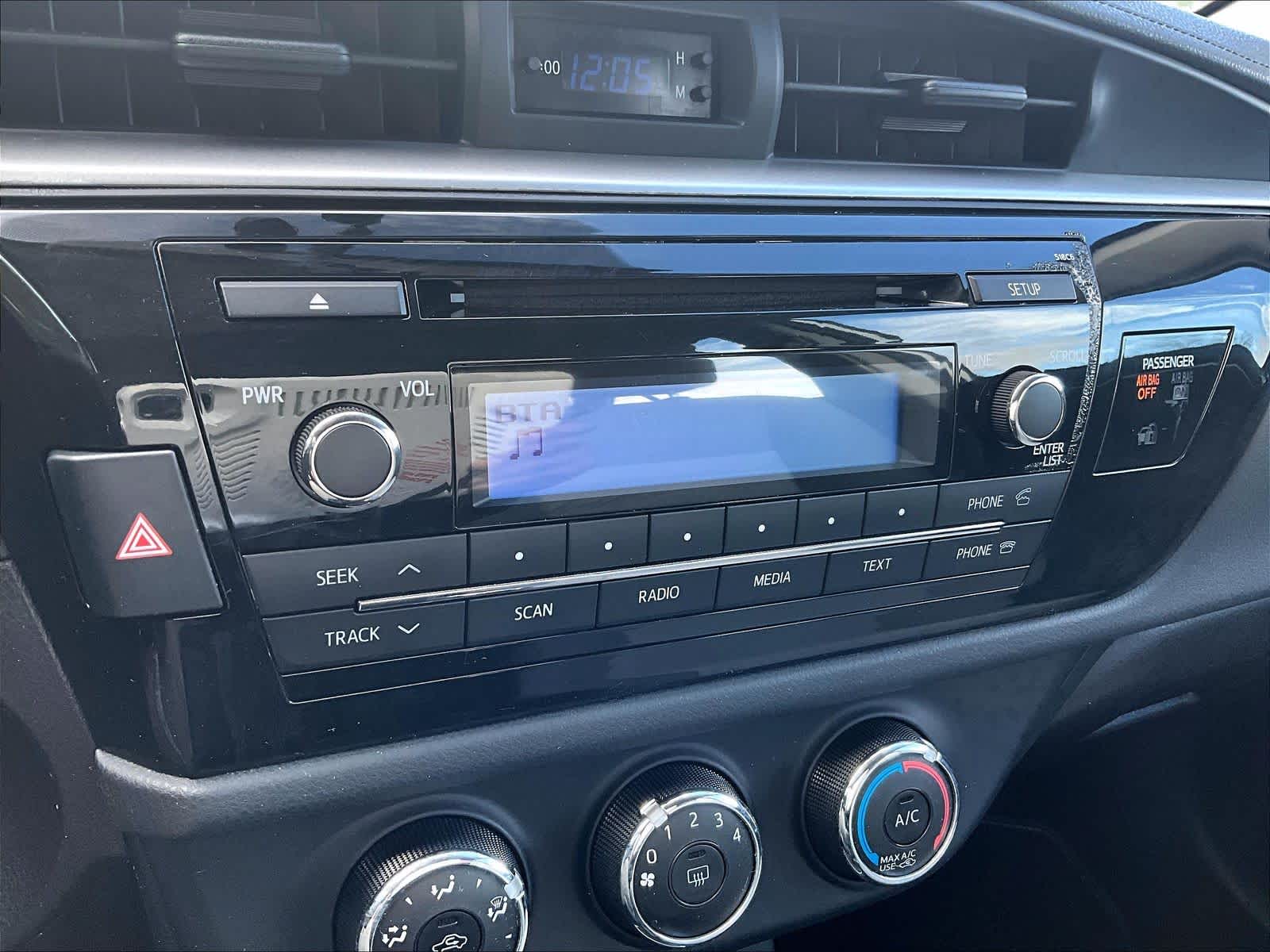 2014 Toyota Corolla L - Photo 25