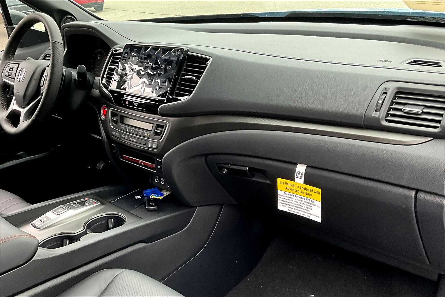 2025 Honda Ridgeline TrailSport - Photo 10