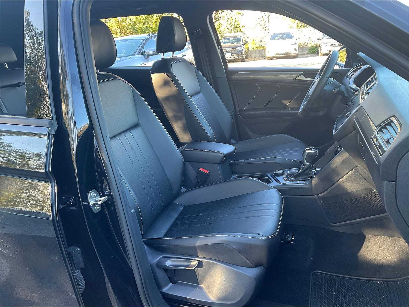 2022 Volkswagen Tiguan SE R-Line Black - Photo 11