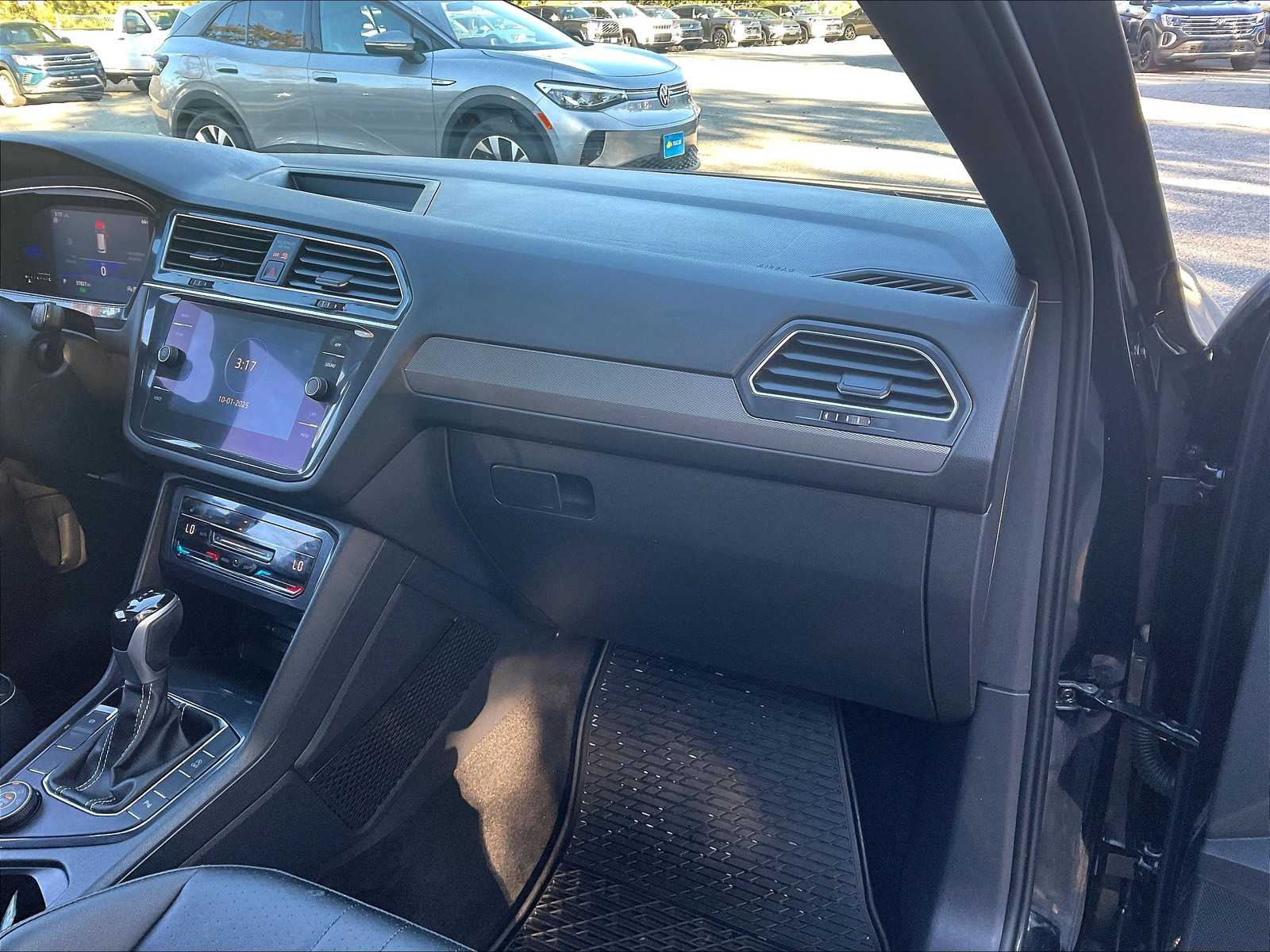 2022 Volkswagen Tiguan SE R-Line Black - Photo 13