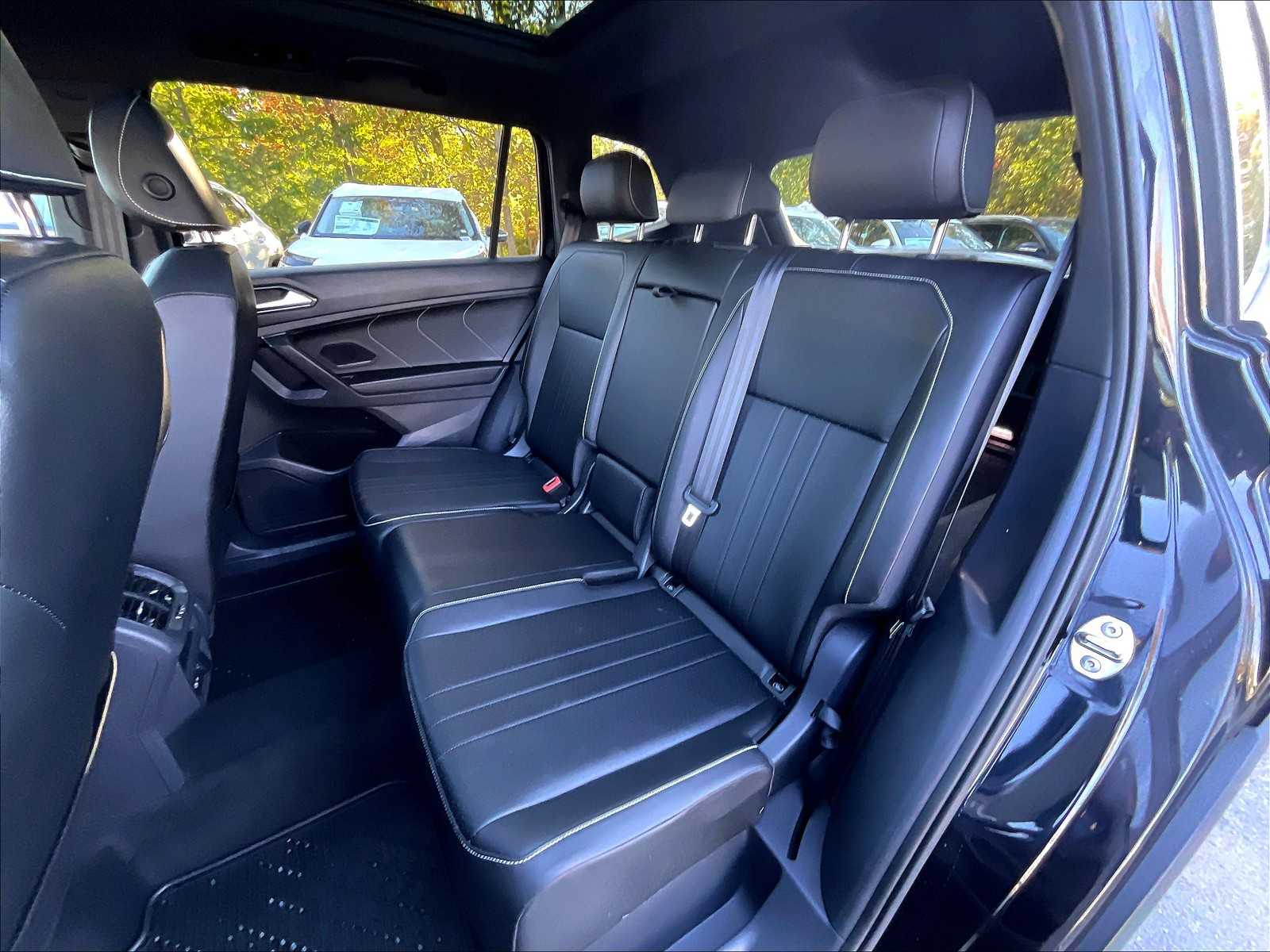 2022 Volkswagen Tiguan SE R-Line Black - Photo 15