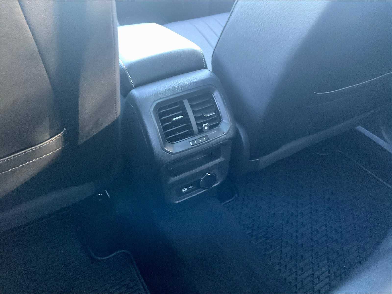 2022 Volkswagen Tiguan SE R-Line Black - Photo 27